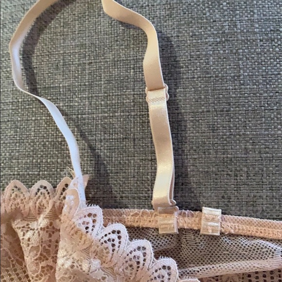 Adjustable bralette - Picture 2 of 3